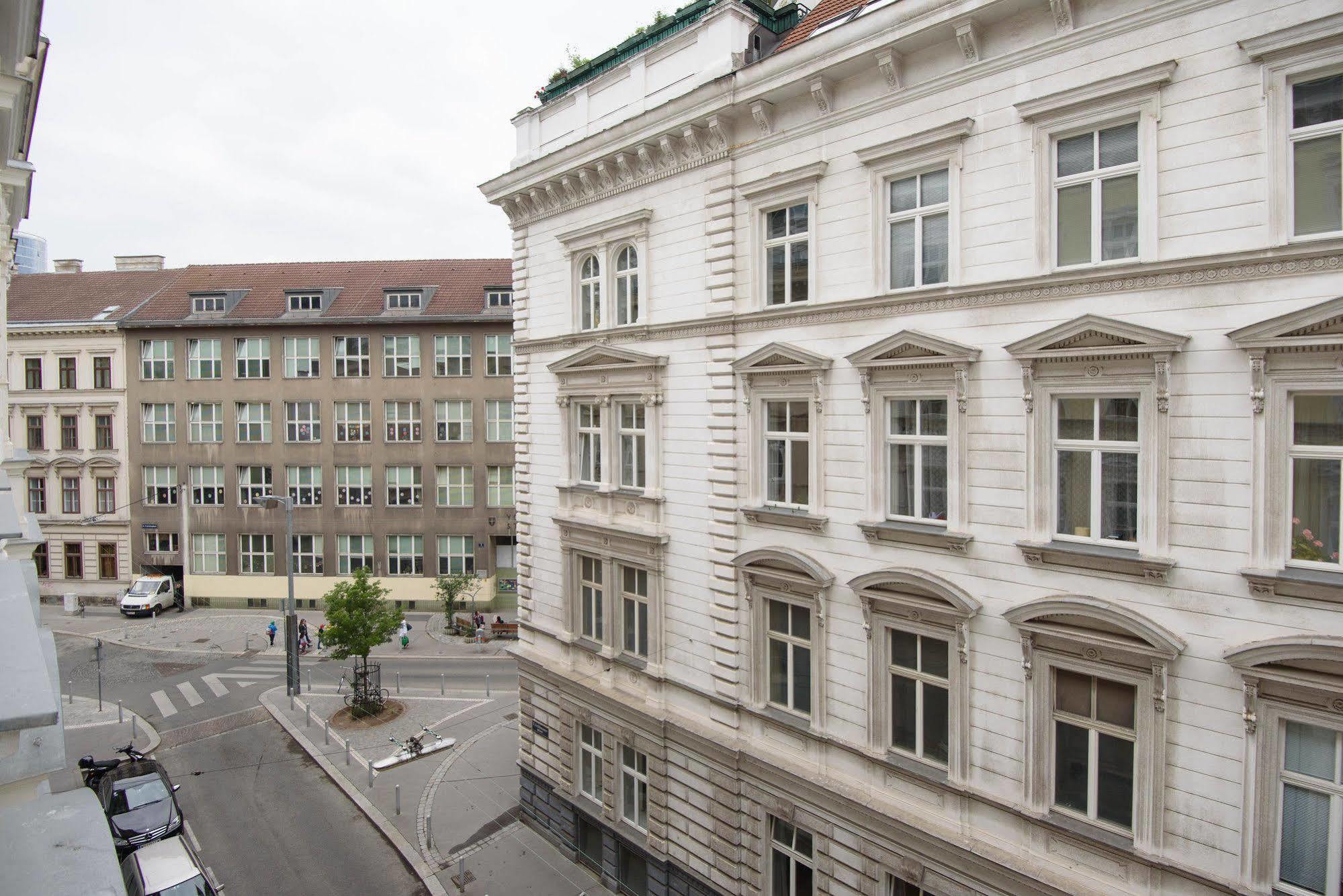 Royal Resort Apartments Urania Vienna Esterno foto