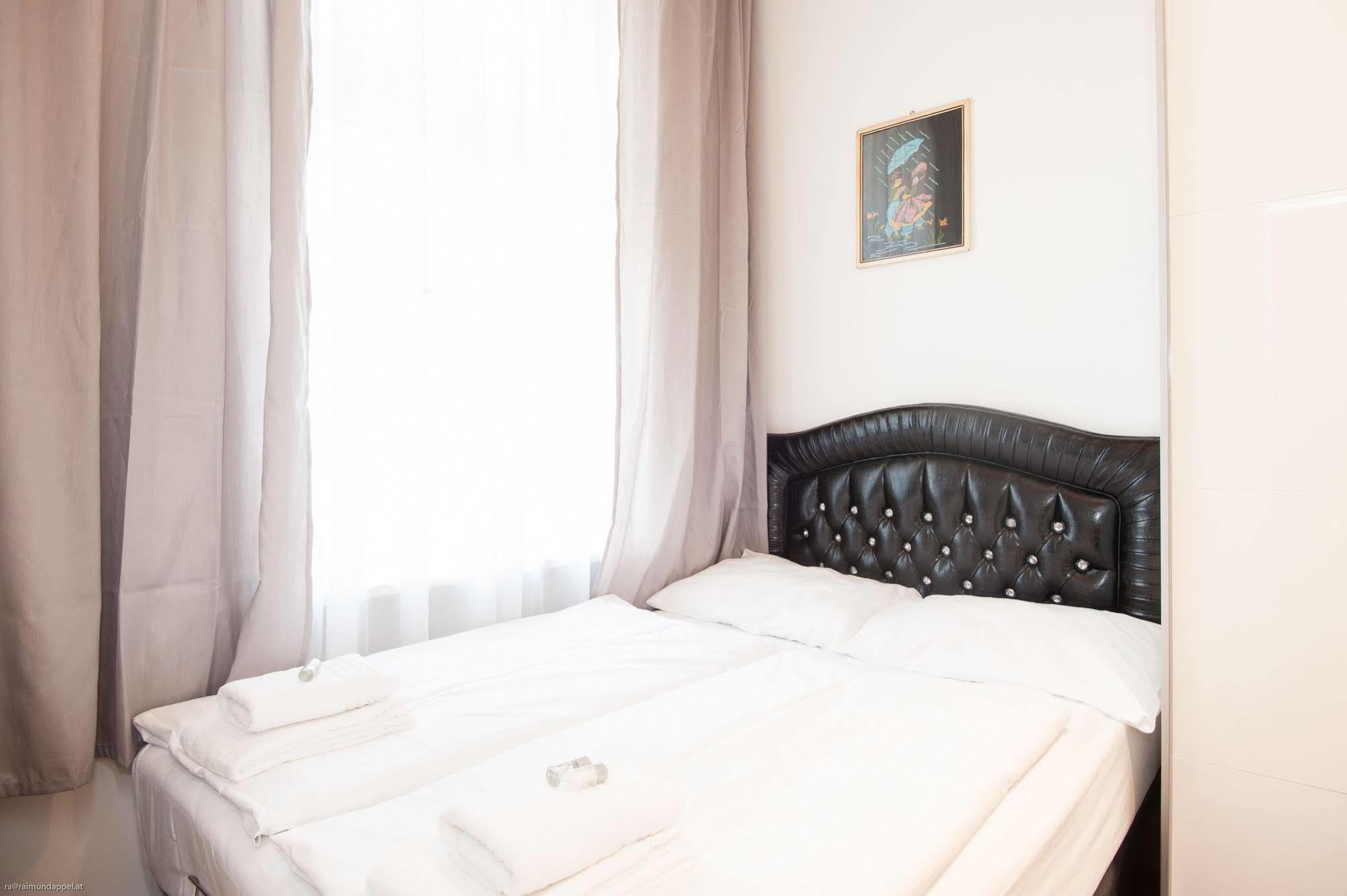Royal Resort Apartments Urania Vienna Esterno foto